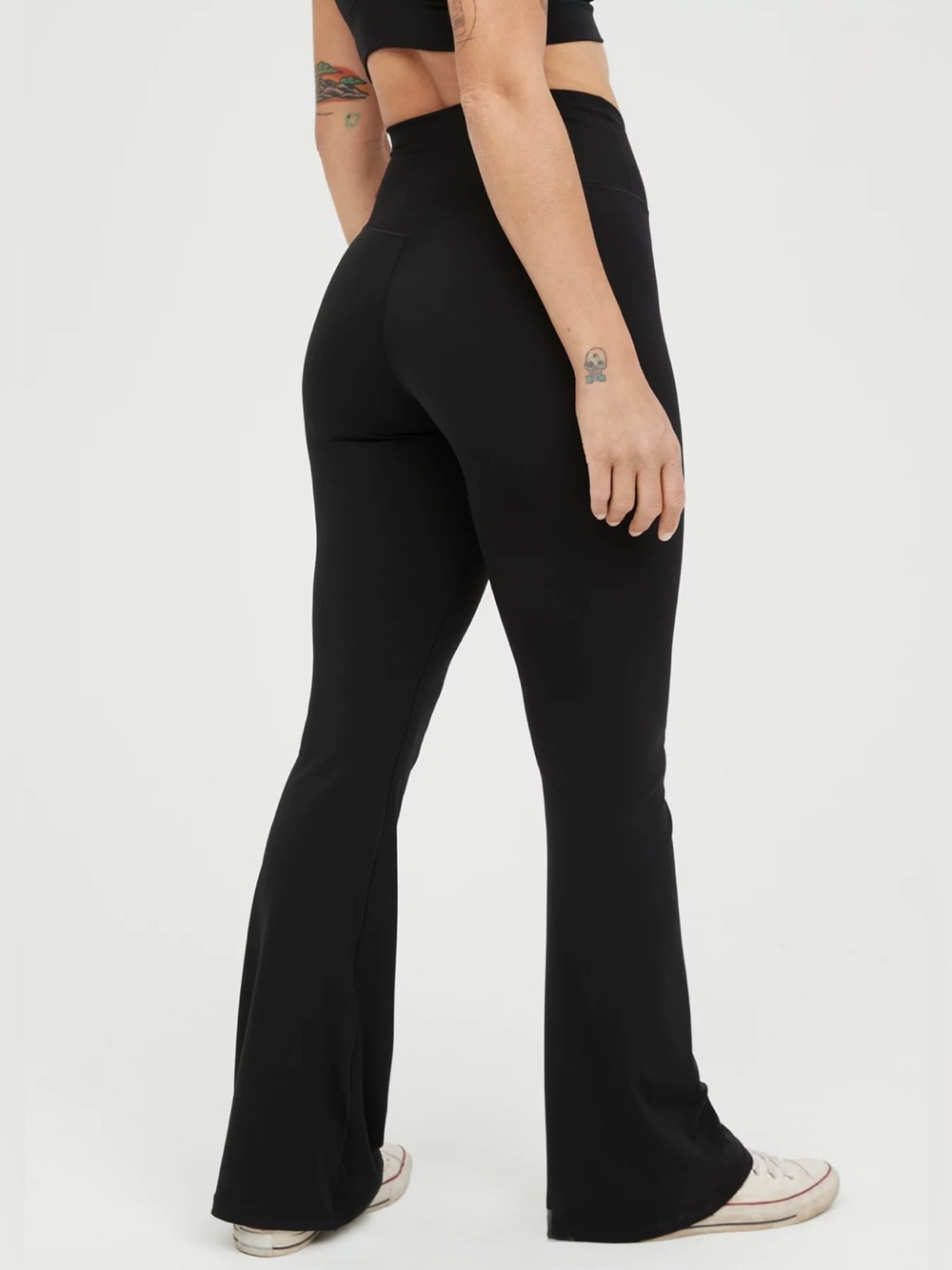 OFFLINE By Aerie Real Me High Waisted Crossover Flare Legging True Black Medium - Picture 3 of 13